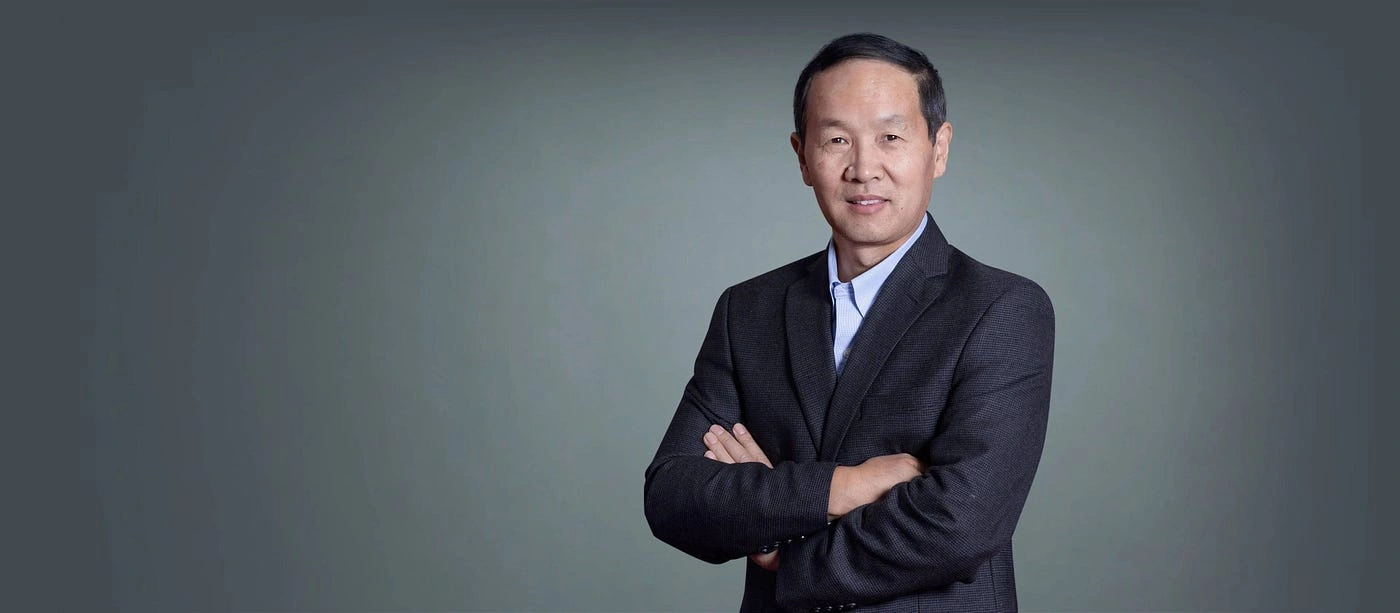 وی دای، بی‌مانی